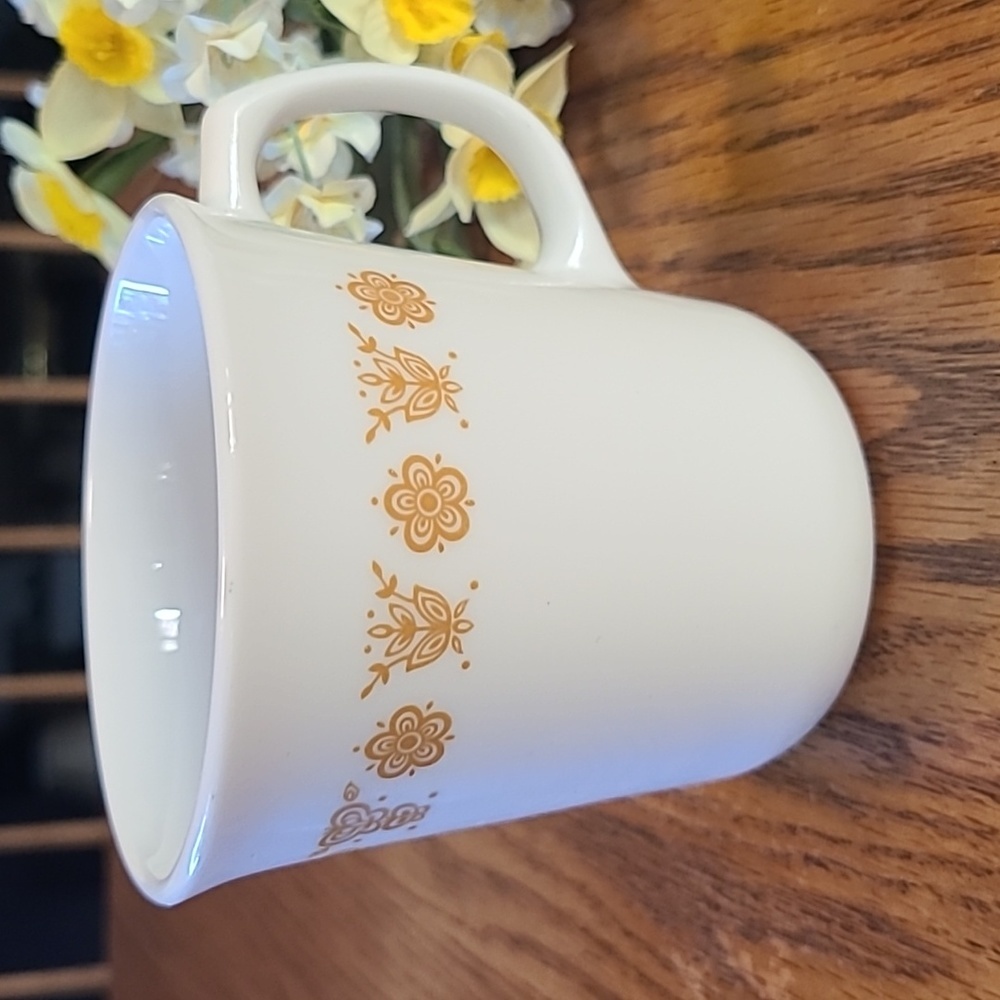 Corelle Butterfly Gold Coffee/ Tea Cup